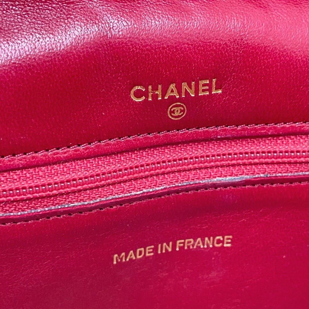 CHANEL Shoulder Bag - Picture 13 of 13